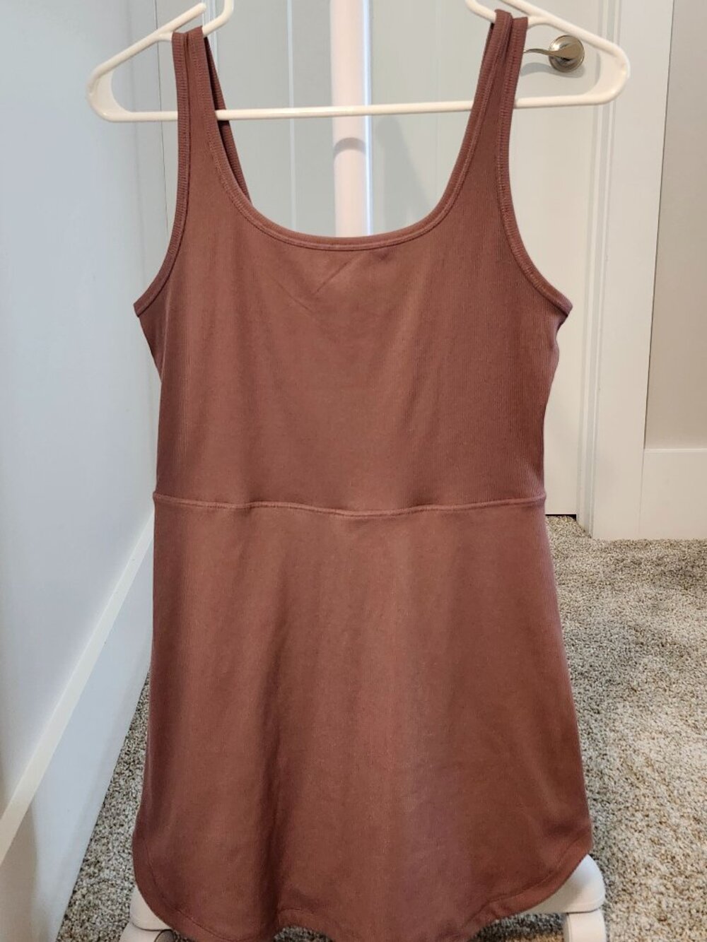 Nike One Dri‑Fit Ribbed Brown Athletic Dress w/ Built‑In Shorts – Size M
